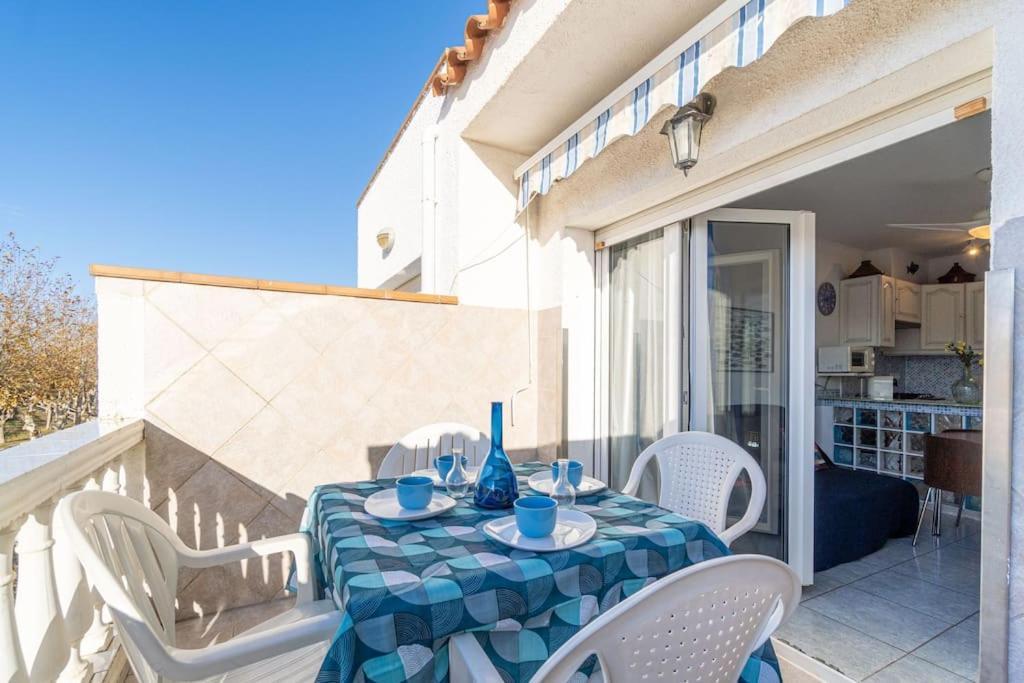 A16-Casa Con Barbacoa En La Playa Villa Empuriabrava Kültér fotó